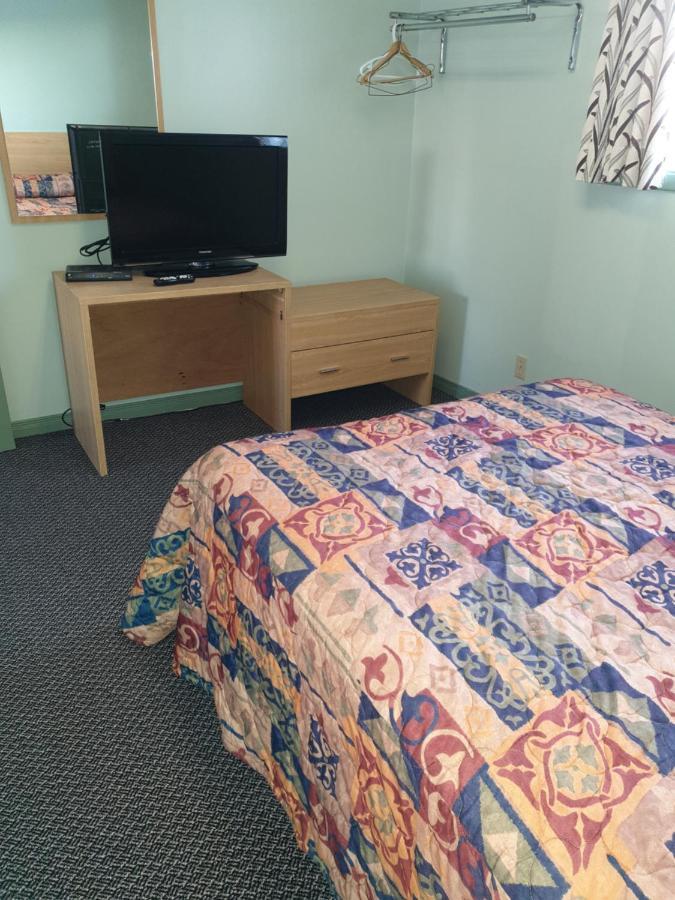 Chimo Motel 2*