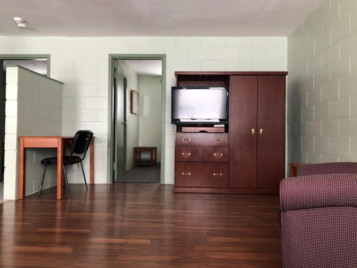 Chimo Motel
