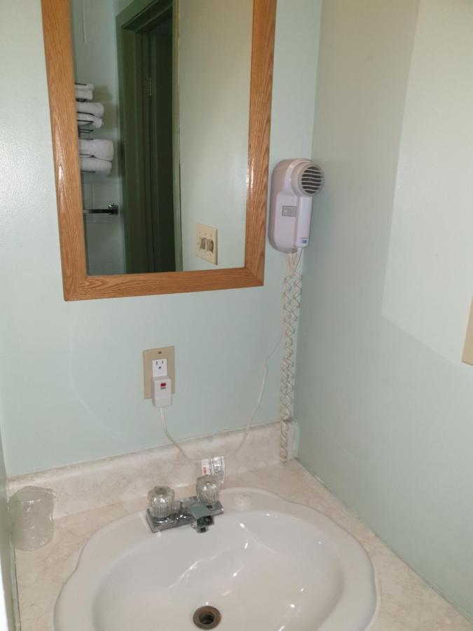 Chimo Motel